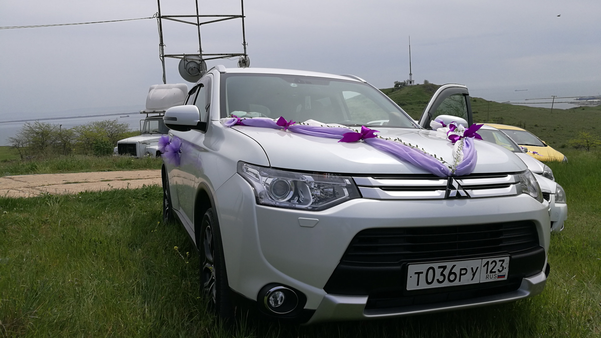 Mitsubishi Outlander (3G) 2.4 бензиновый 2014 | 白White Samuraiサムライ на DRIVE2