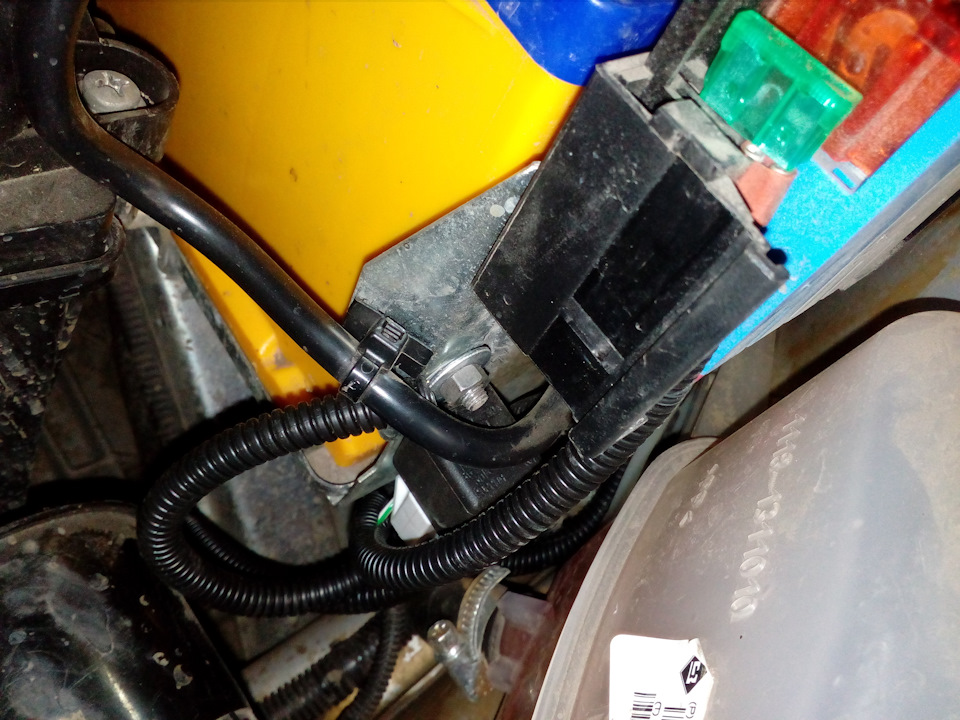 Установка ПТФ на ГРАНТУ. — Lada Гранта, 1,6 л, 2013 года | просто так ...