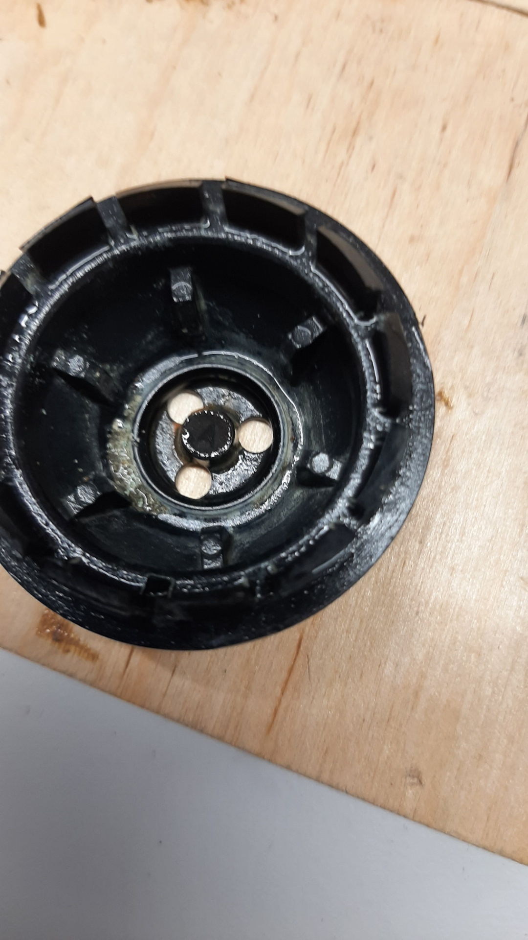 Пробка расширительного бачка 2108-1311065-01 — Lada 11113 Ока, 0,7 л ...