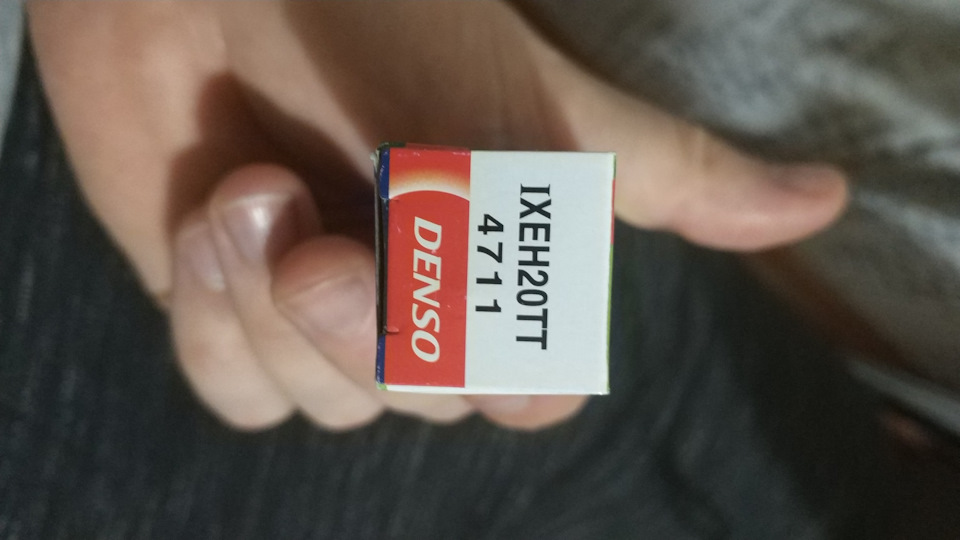 Подделка свечей зажигания Denso IXEH20TT — Toyota Corolla (E210), 1,6 л ...