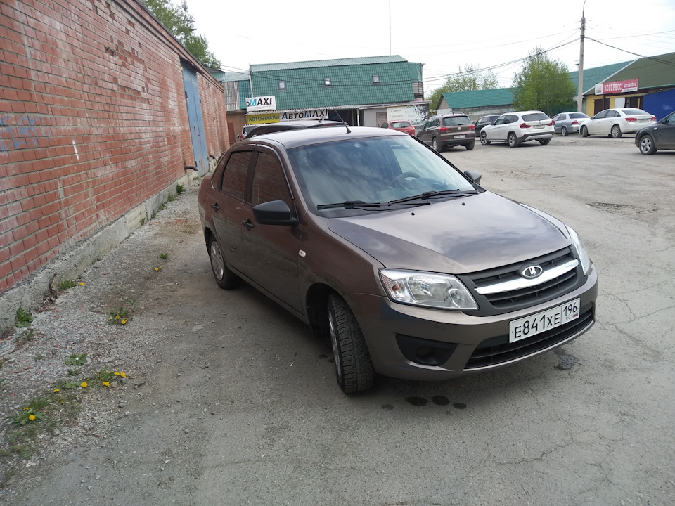 начнем с обуви - Lada Гранта, 1,6 л, 2015 года колёсные диски DRIVE2