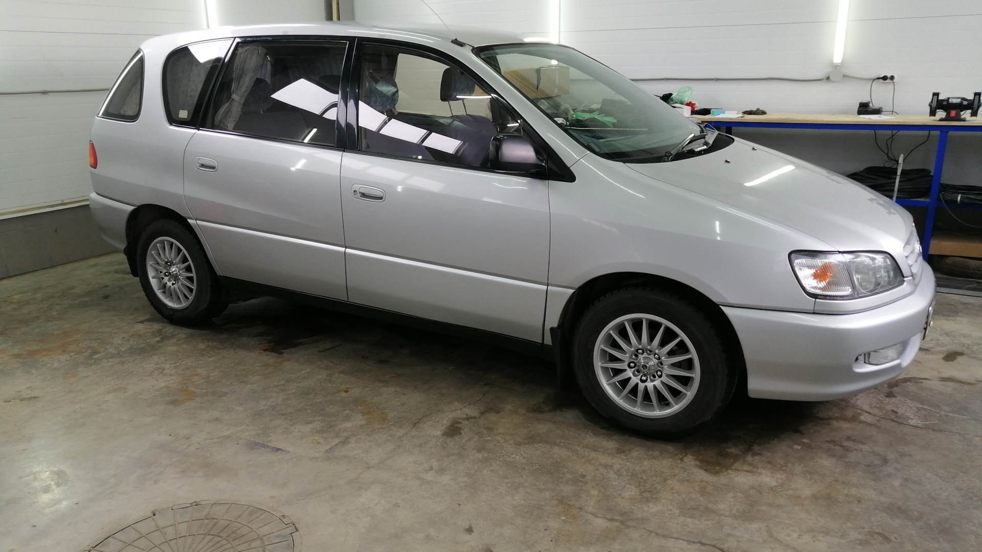 Toyota Ipsum (10) 2.0 бензиновый 1996 | Авто с обложки на DRIVE2