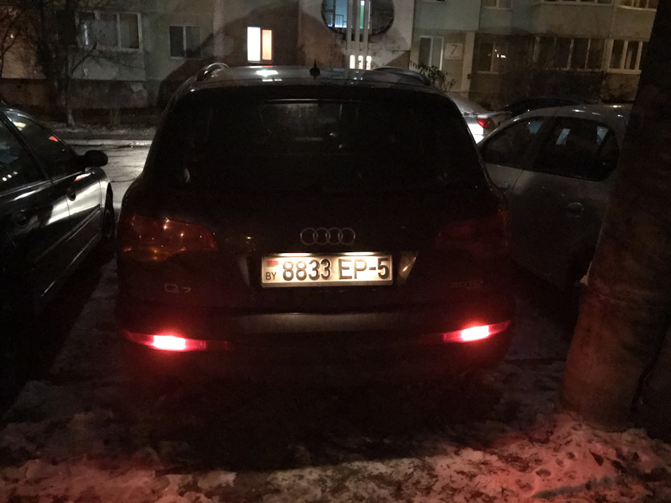 Не горят задние фонари audi q7