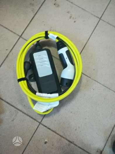 Замена свечей! Масло в колодце свечном — Lada Vesta SW, 1,6 л, 2018 ...