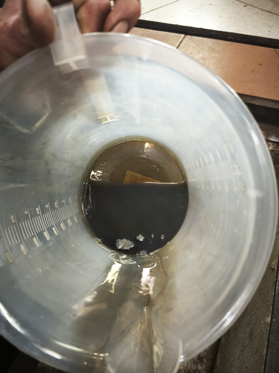 Жидкость с заднего дифференциала — Nissan X-Trail III (t32)