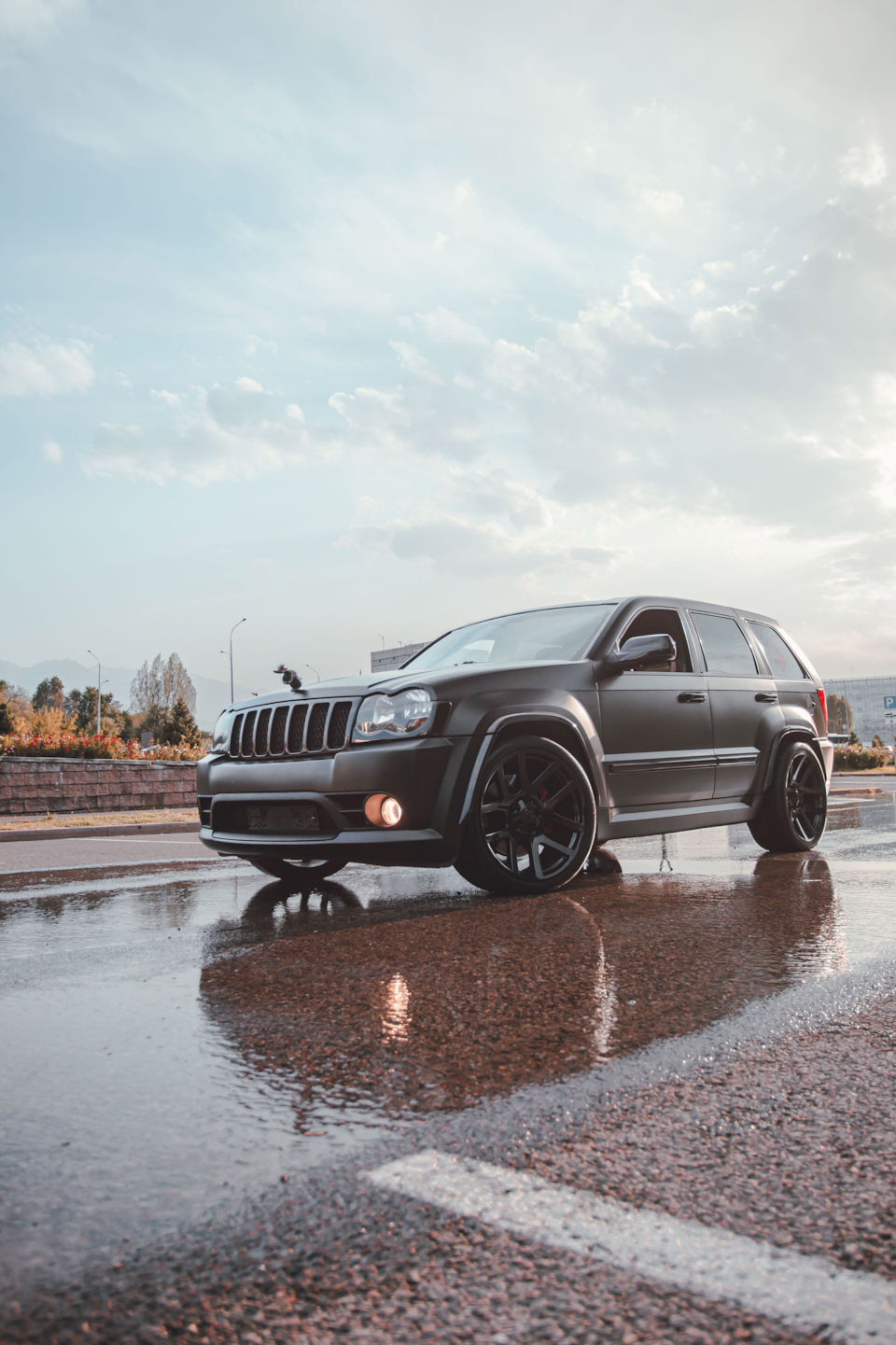 Фотосет — Jeep Grand Cherokee SRT-8 (WK), 6,1 л, 2006 года | просто так |  DRIVE2