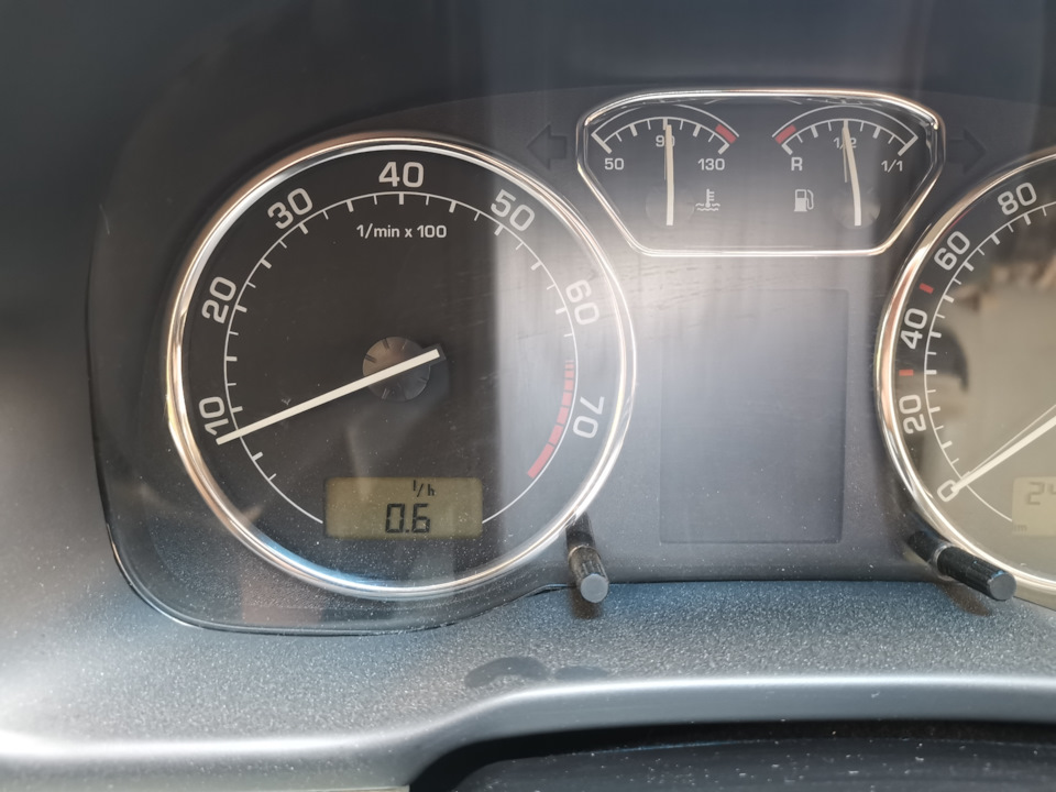 Проверка ВКГ, Отключение насоса вторичного воздуха, замена свечей ...