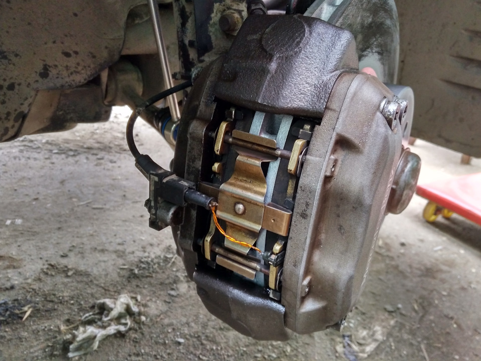 Замена втулок трапеции дворников ниссан х трейл т31 - 80 фото