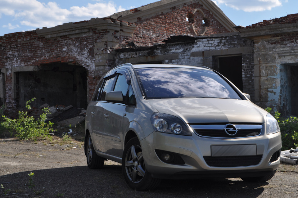 Фото в бортжурнале Opel Zafira B