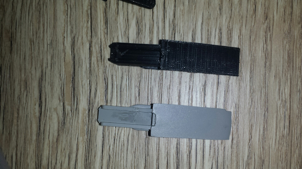 Крючки для солнцезащитных шторок 3-го ряда — Ford Galaxy (Mk III), 2 л ...