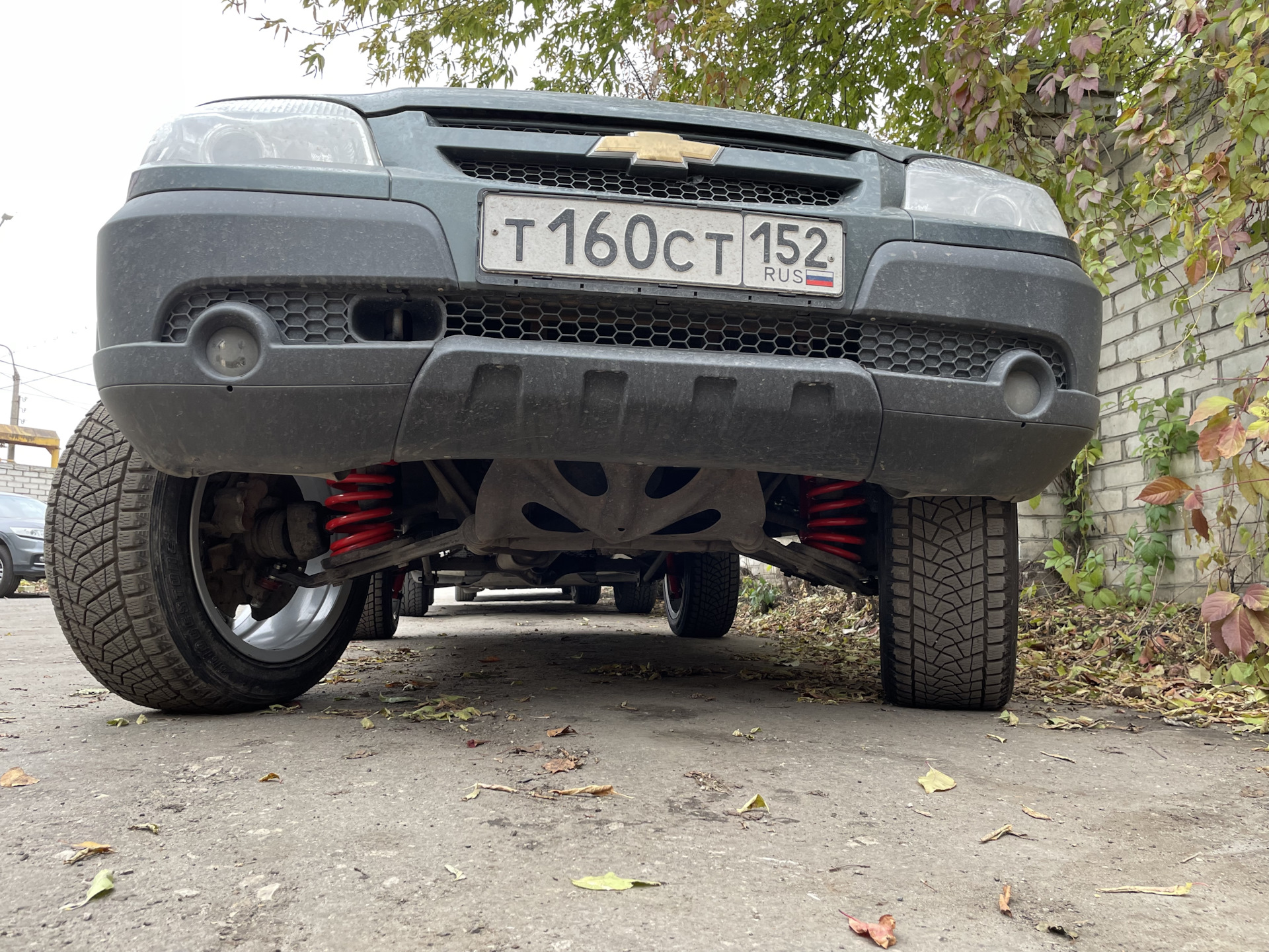 18-ые диски от BMW X5 e70 на Шевроле Ниву — Chevrolet Niva GLX, 1,7 л ...
