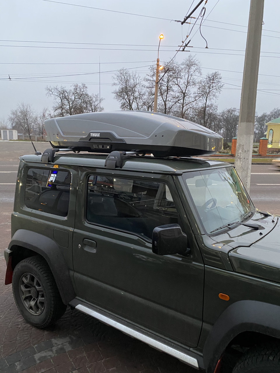 suzuki jimny thule