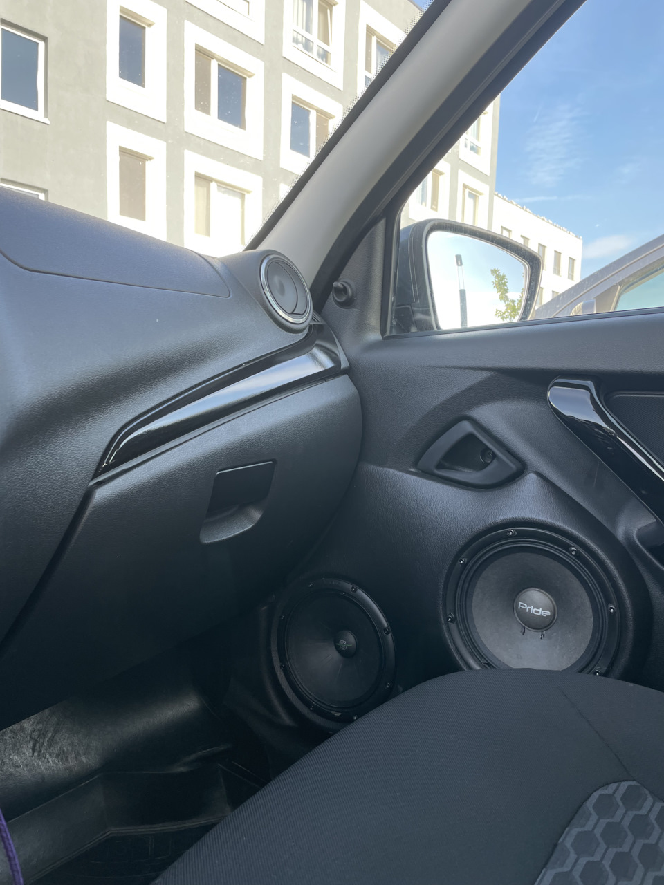 Вставки торпедо в глянец — Lada Гранта Лифтбек (2-е поколение), 1,6 л ...