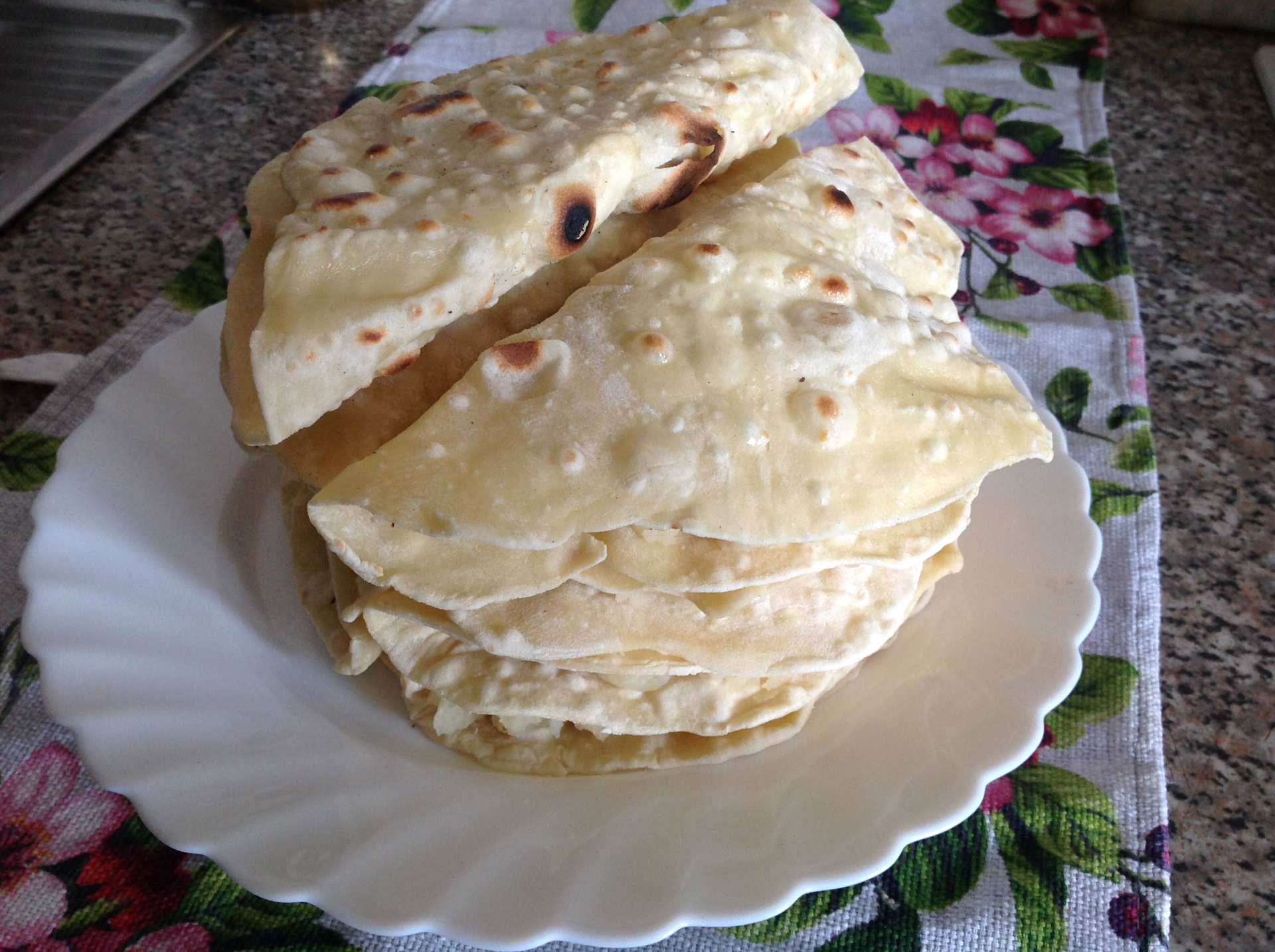 Татарские рецепты. Кузикмяк. Татарская кухня кузикмяк. Лепешки с картофельным пюре. Кузикмяки с картошкой.