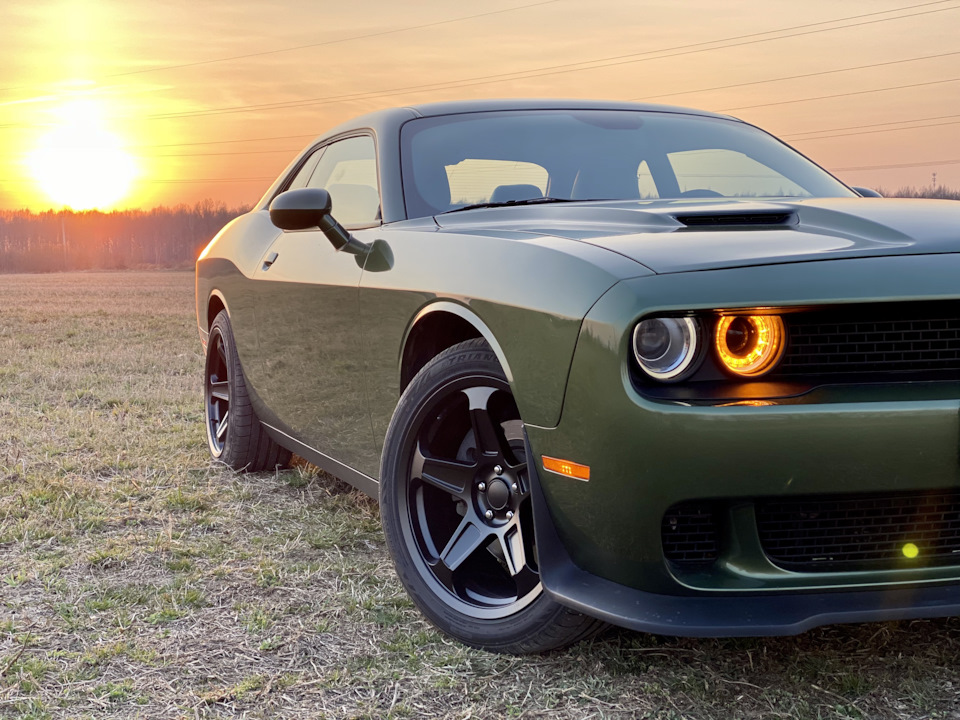 Dodge Challenger 20