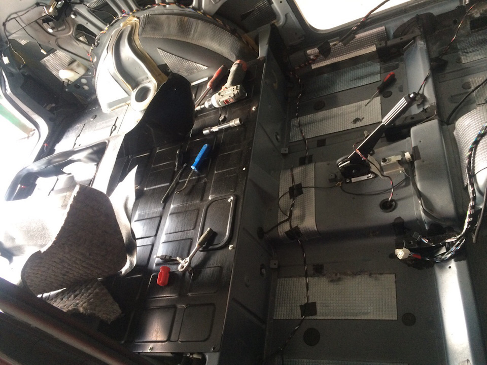 Шумоизоляция нивы Bronto — Пластидип Томск на DRIVE2