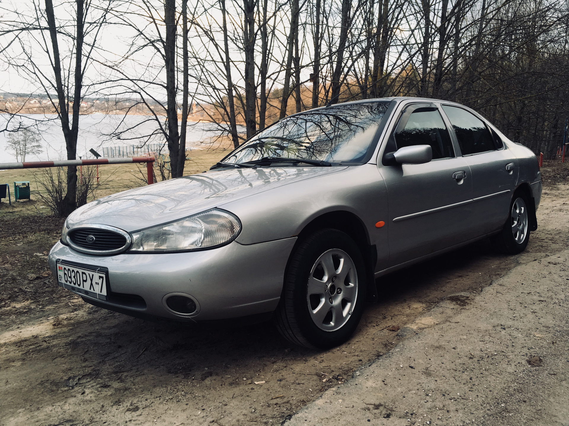 Ford mondeo 2 1998. форд мондео 1998. форд мондео 1998.