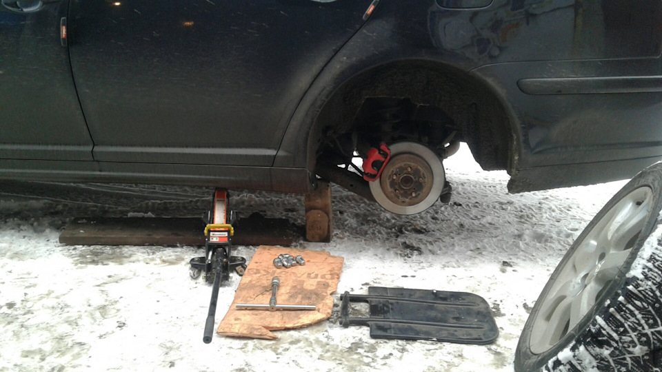 на Ручнике проехал 😕 в обед в гараж поехал ! — Toyota Avensis II, 2,4 л ...