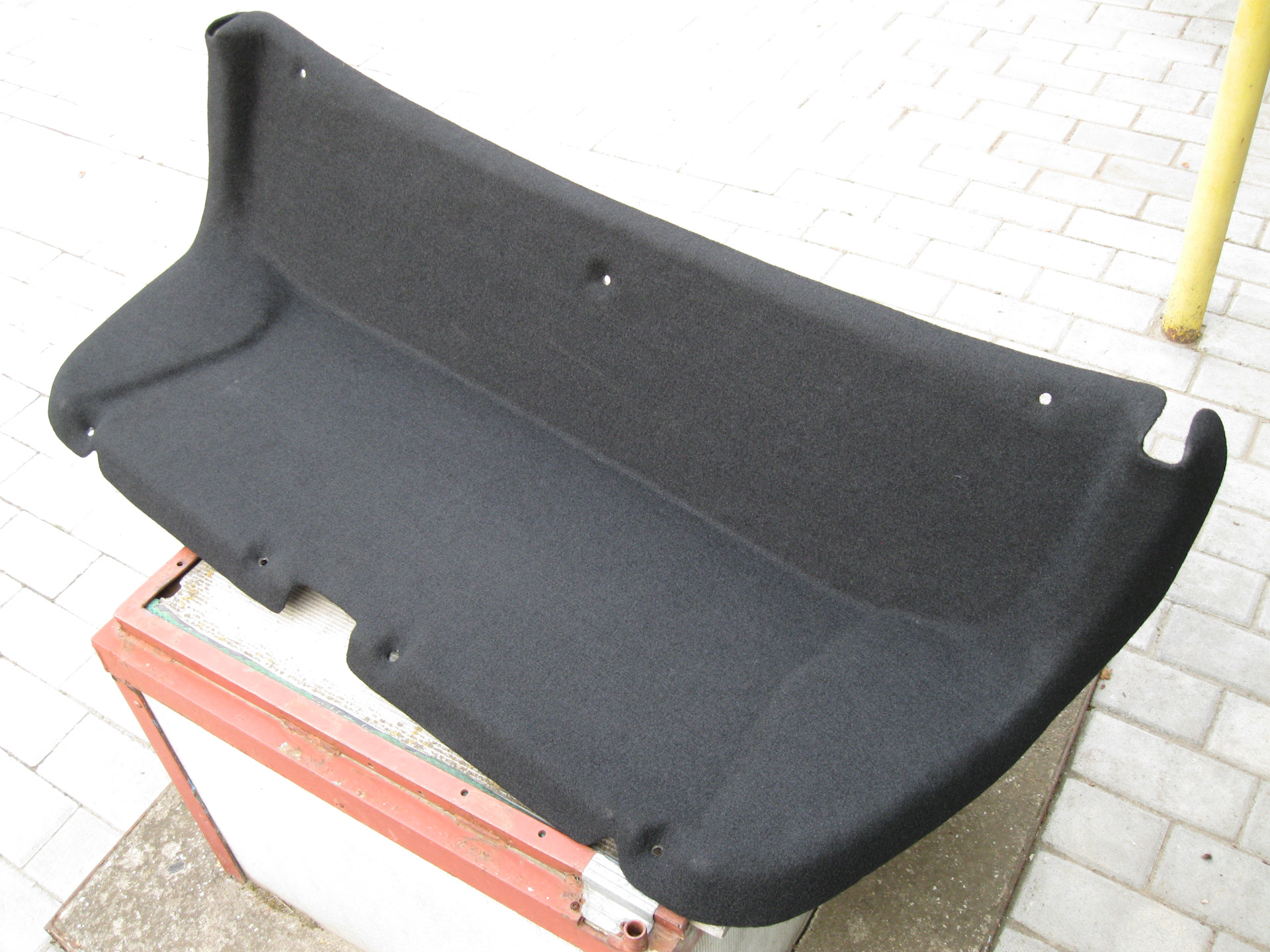 Крышка багажника hyundai solaris. Обшивка крышки багажника дэу ланос. Обшивка крышки багажника x1 e84. Обшивка крышки багажника hyundai accent. Обшивка крышки.