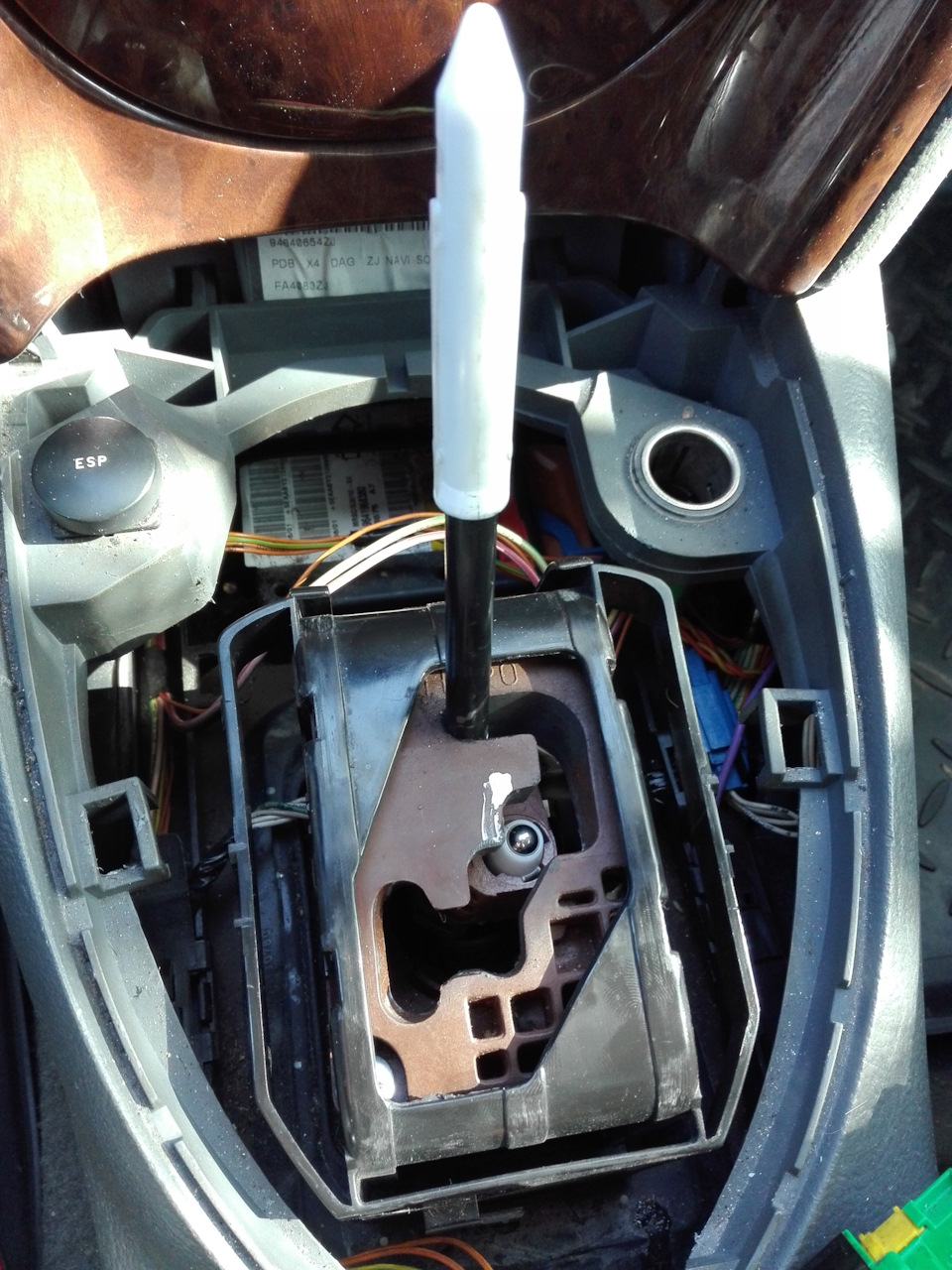 Посвящается всем у кого не горит свет в салоне и багажнике рестайл ...