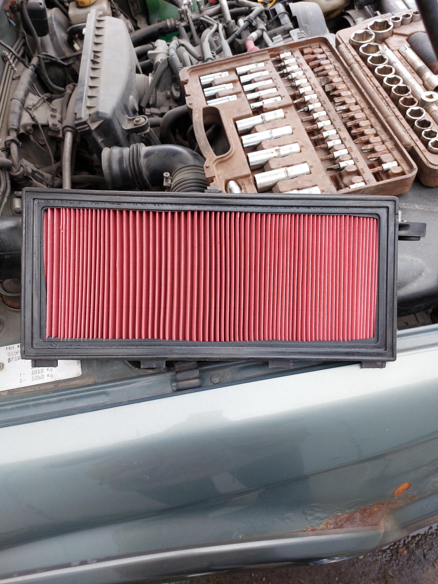 Замена воздушного фильтра и чистка воздушной заслонки — Subaru Outback ...