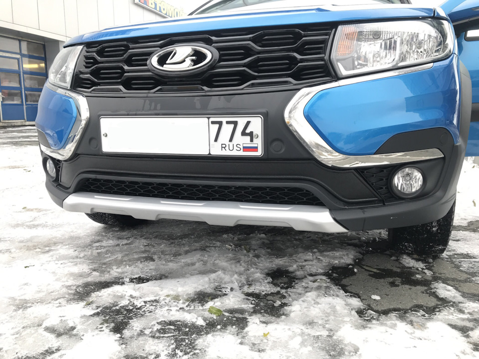 Утеплитель радиатора Lada Largus (верх+низ) ЯрПласт с 2019 года (зимняя защита)