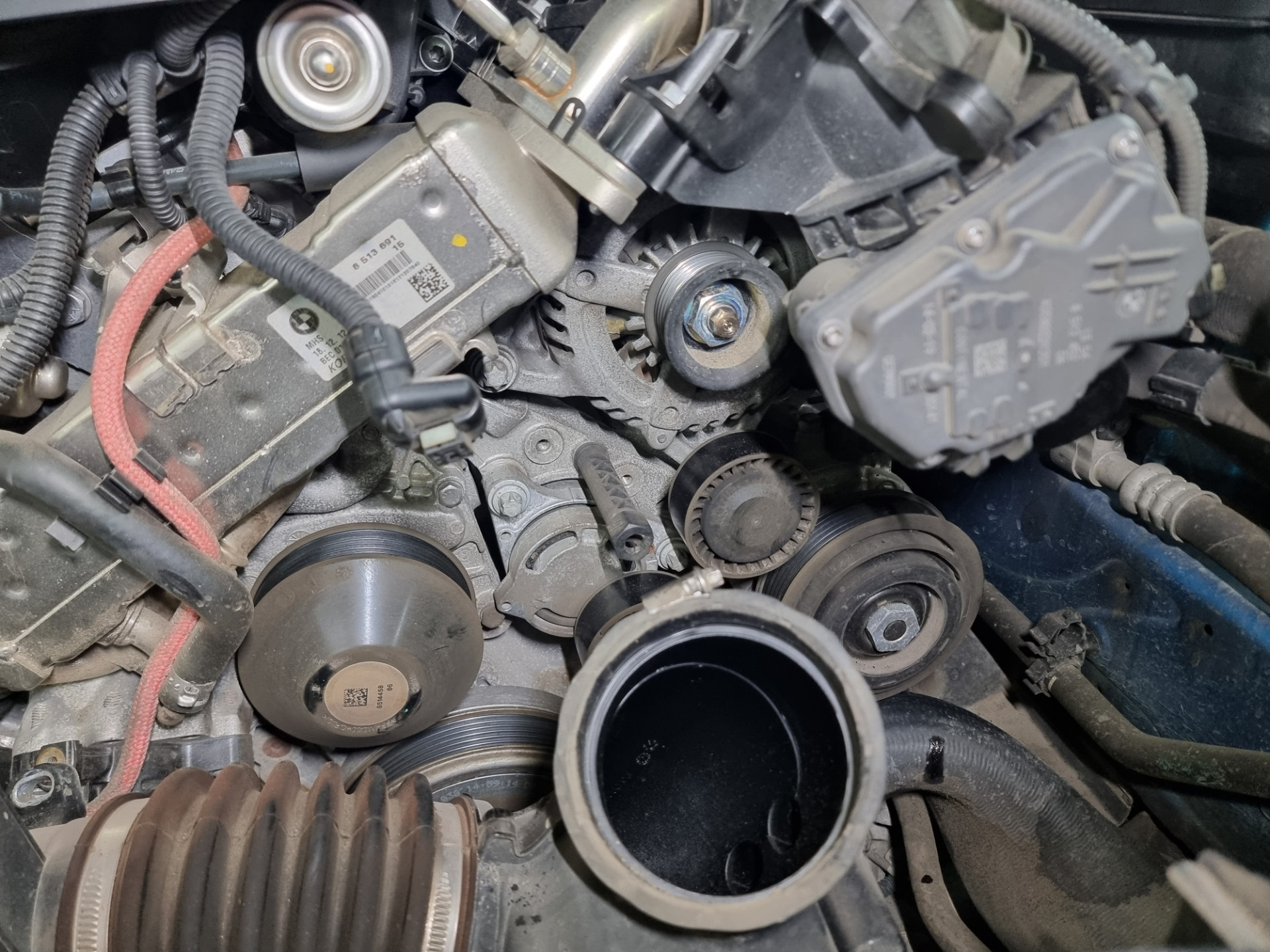 Свист приводного ремня b47 при запуске на горячую. — BMW 4 series (F32 ...