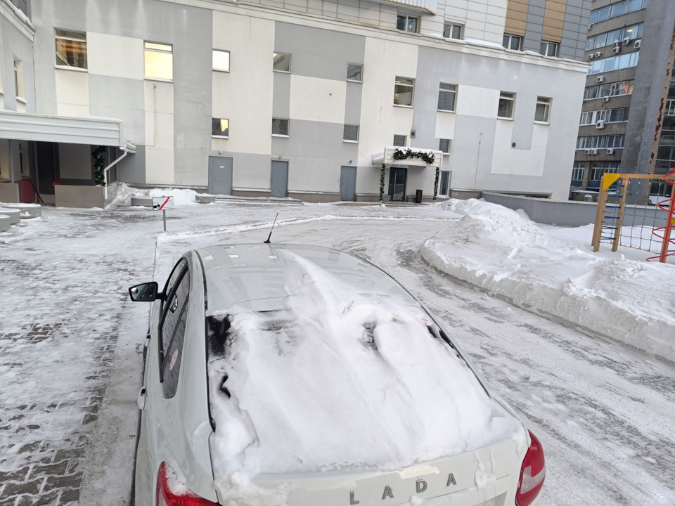 Киль — Lada Гранта Лифтбек (2G), 1,6 л, 2023 года | наблюдение | DRIVE2