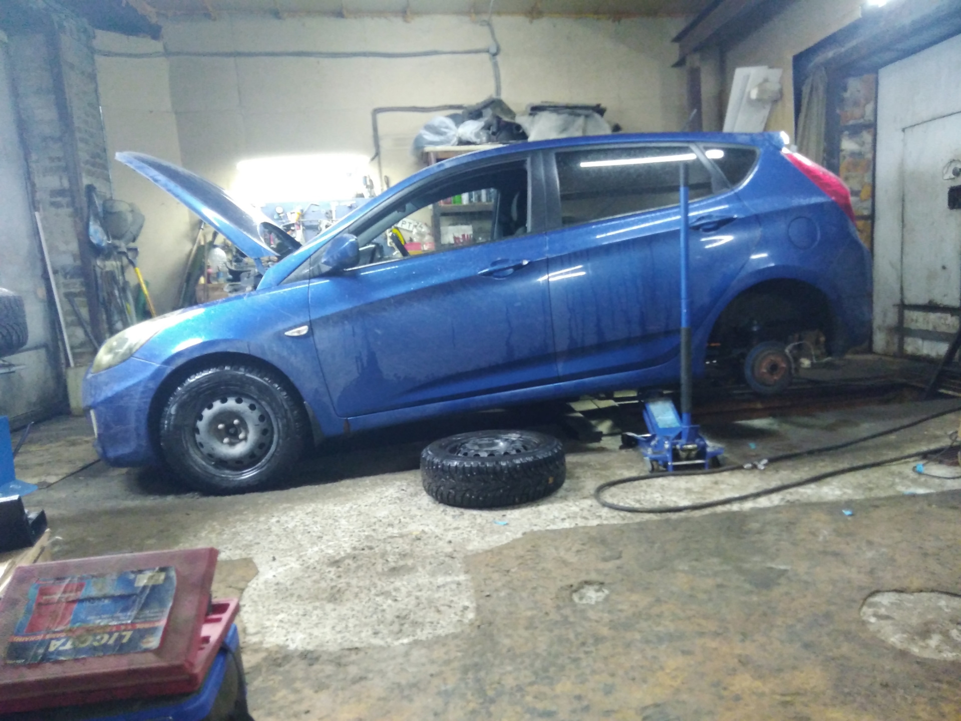 Замена сайлентблоков задней балки, замена прокладки клапанной крышки ...