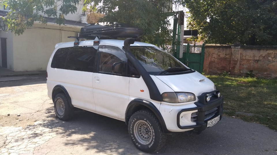 Delica 2. Мицубиси Делика 1995.