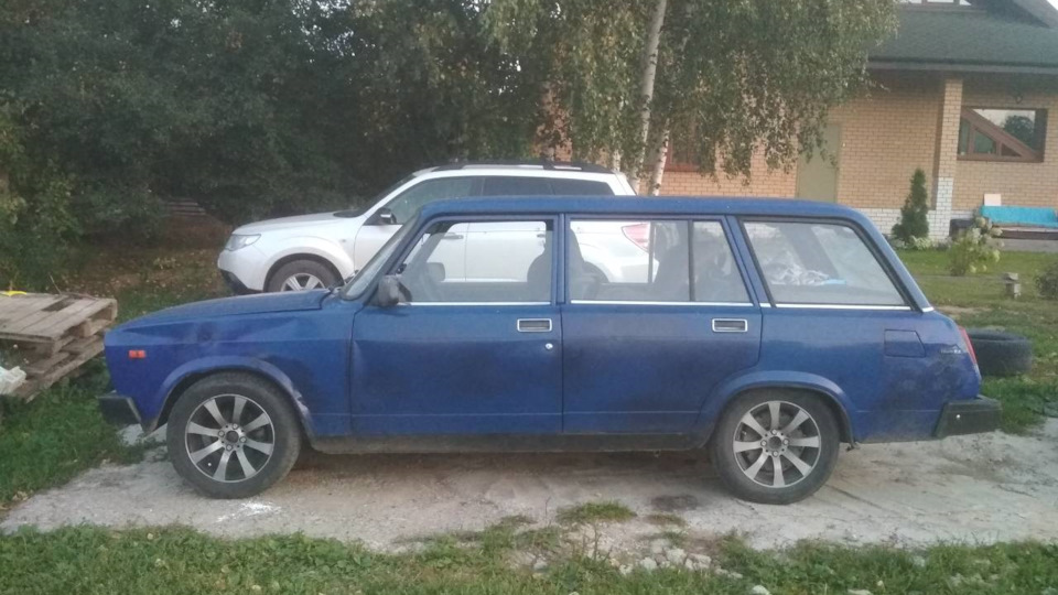 Lada 2104