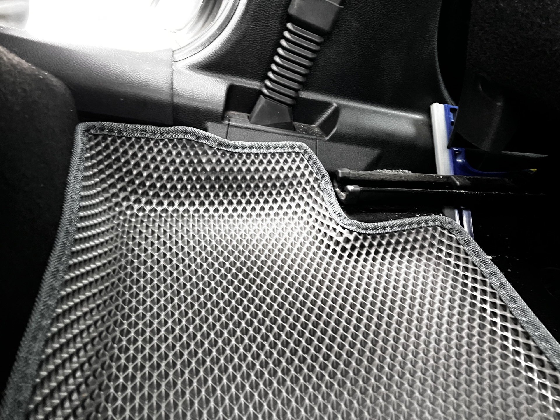 Крепление коврика ниссан кашкай j10. Коврики ниссан кашкай j11. Коврики qashqai j11. Коврики qashqai j11. Коврики 3d nissan qashqai j11.