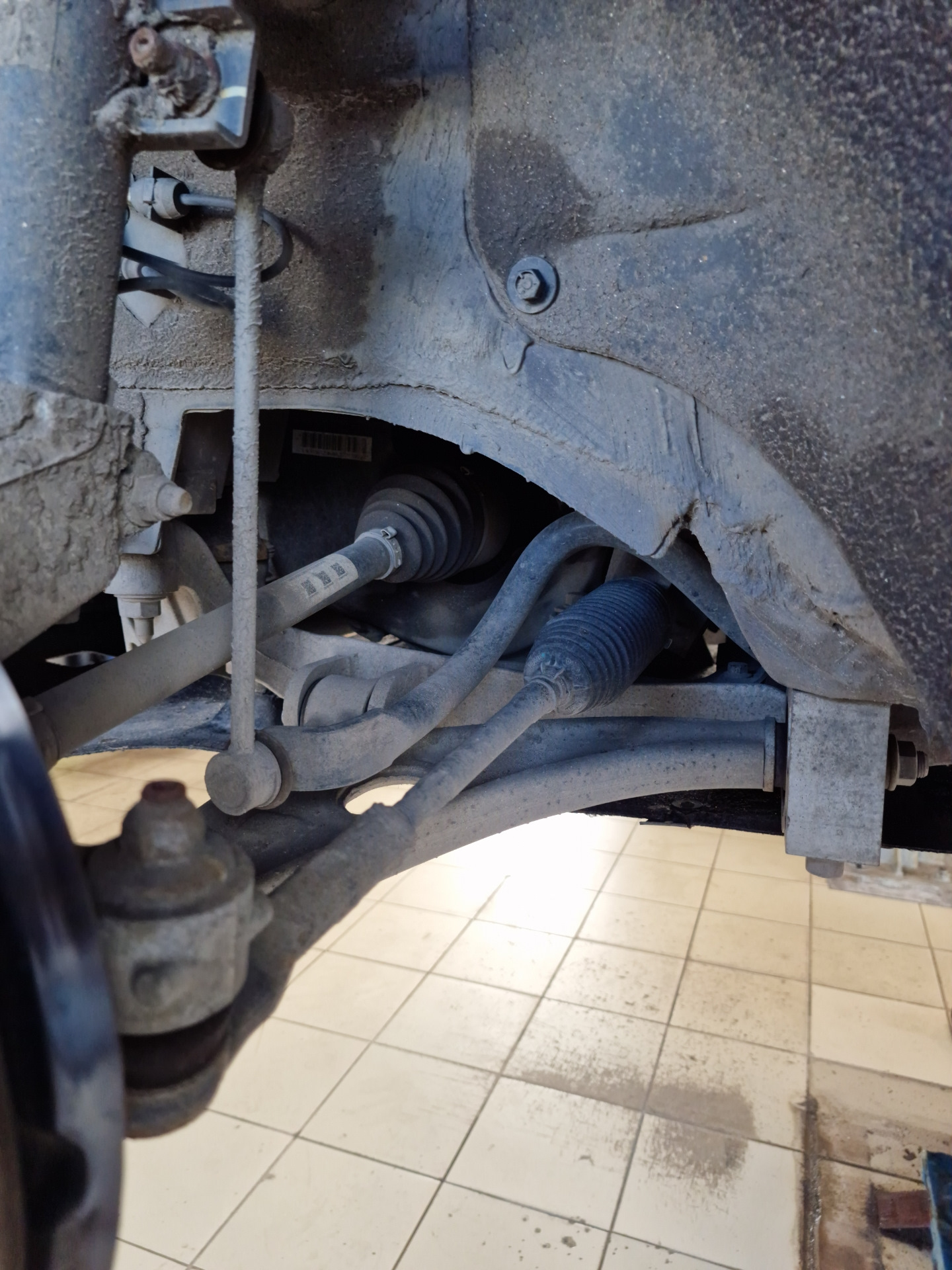 Фото в бортжурнале Hongqi E-QM5