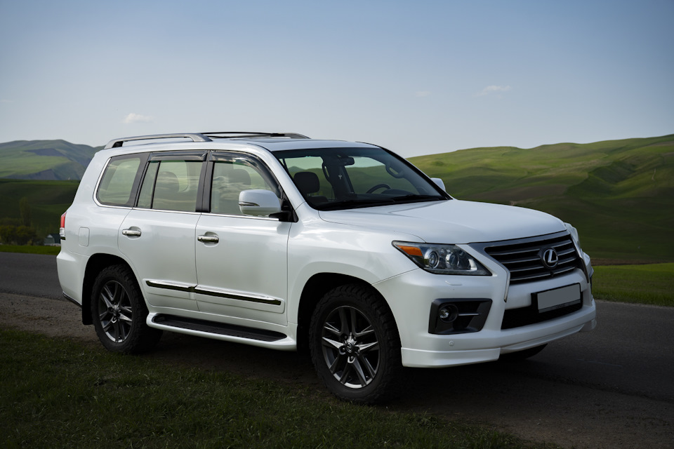Фото в бортжурнале Lexus LX (URJ200/URJ201)