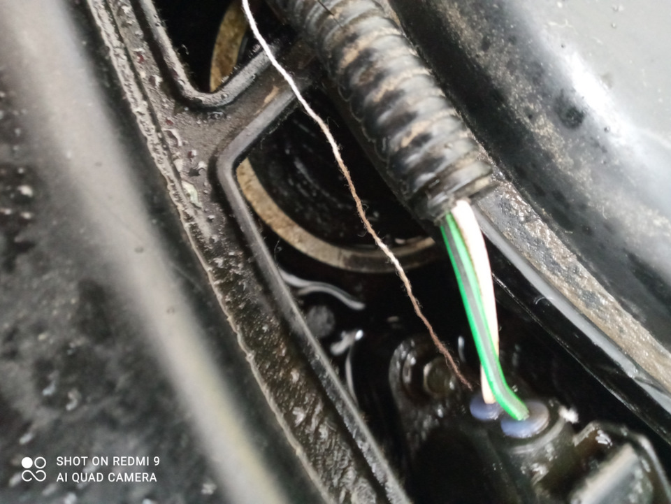 Выдавило заглушку ГБЦ — Renault Fluence, 1,6 л, 2013 года | поломка ...