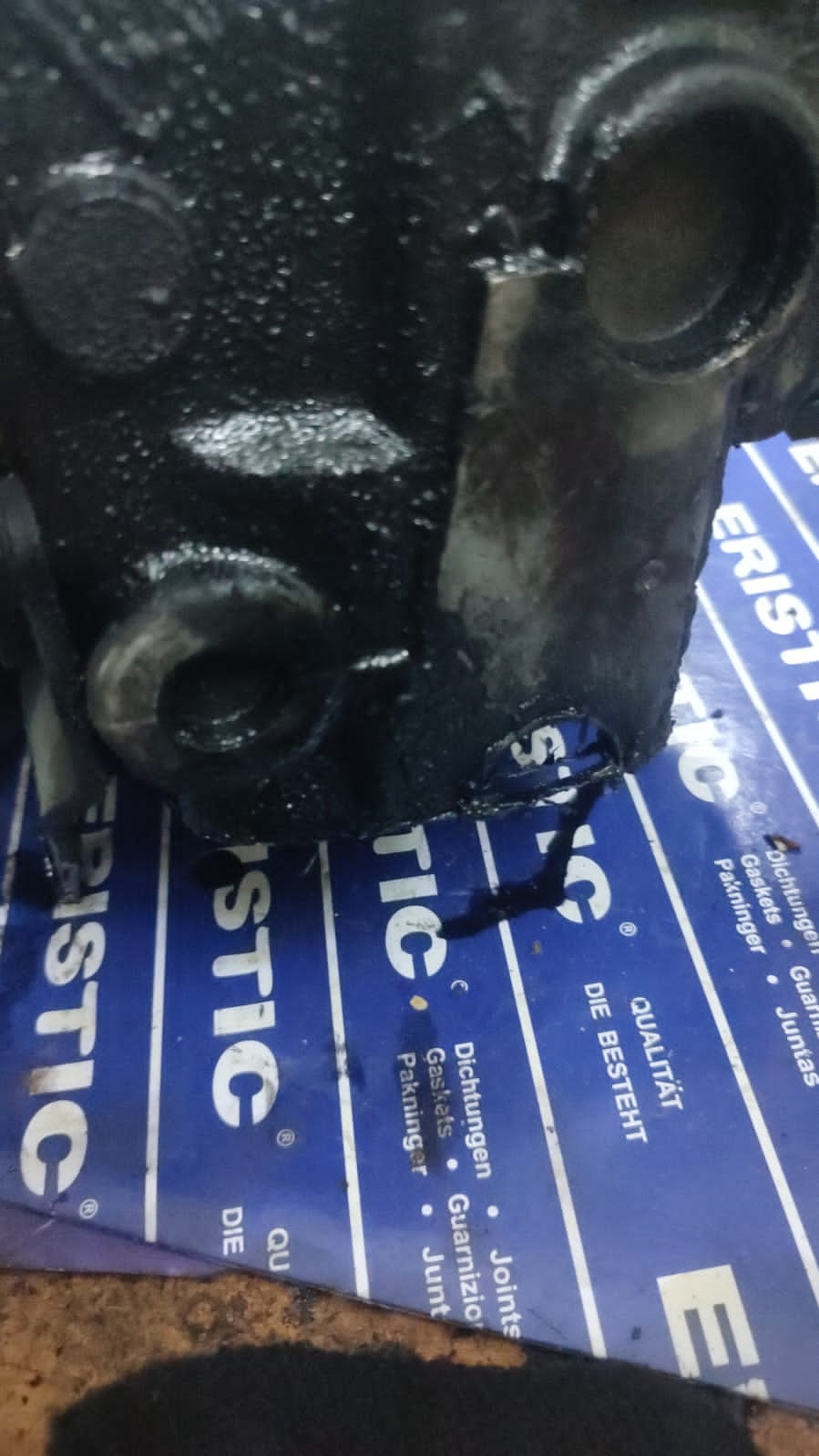 Принимаю поздравления 🥳 пробило прокладку или двигатель под замену ...