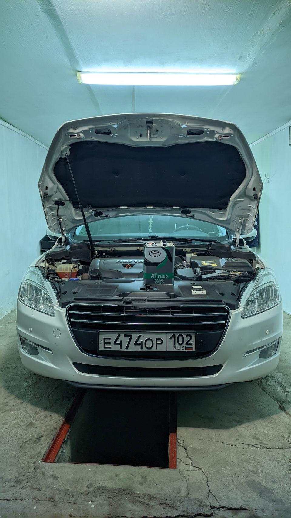 Частичная замена масла в коробке передач — Peugeot 508 (1G), 2 л, 2012 ...