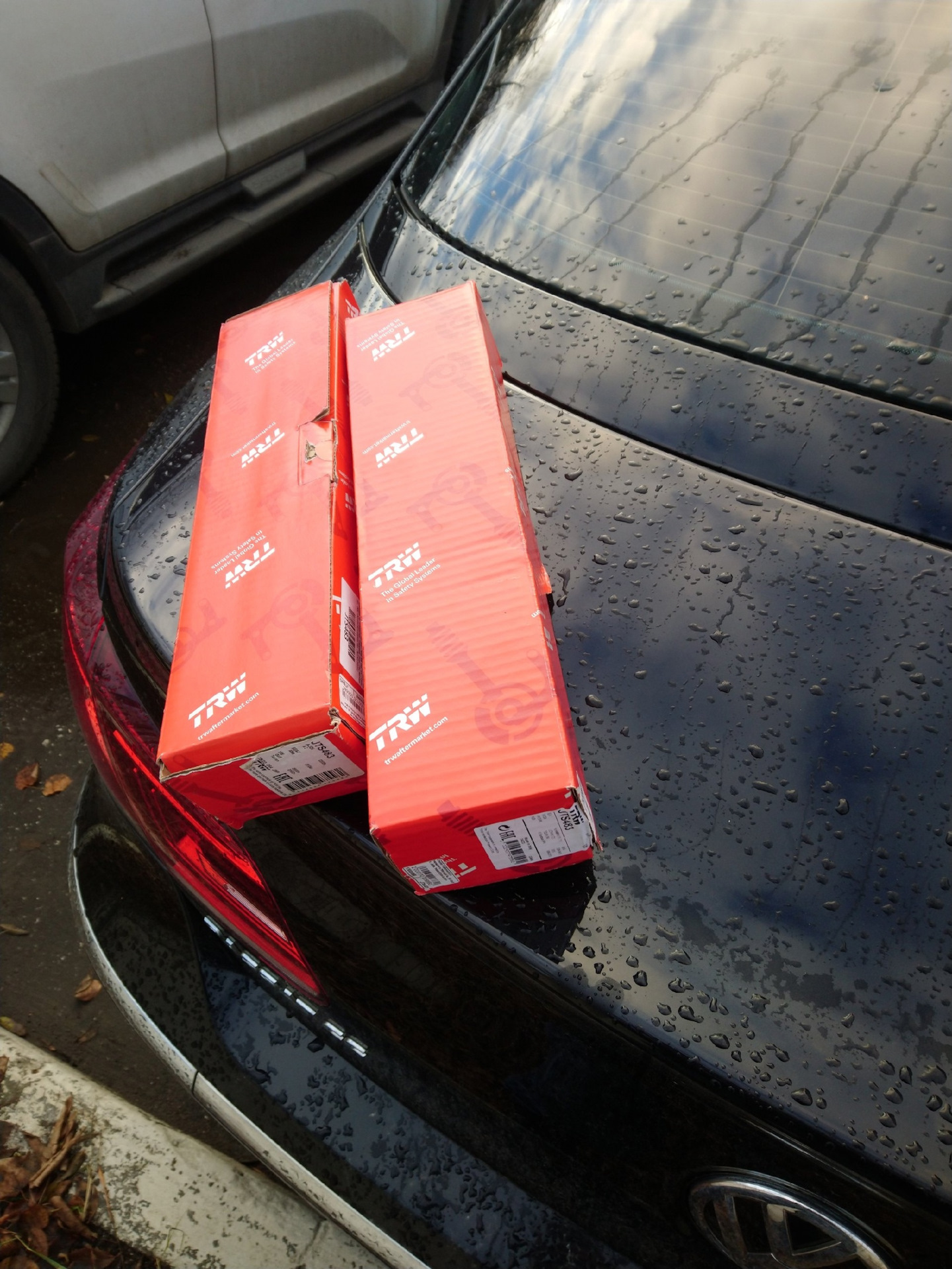 Замена стоек стабилизатора — Volkswagen Passat CC, 2 л, 2012 года ...