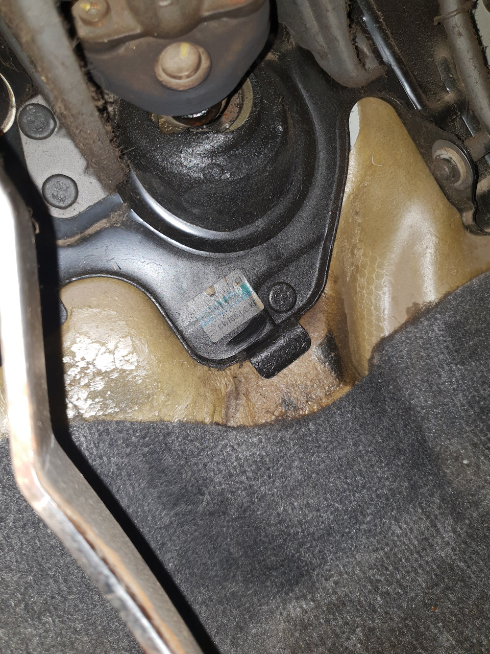 Замена сальника гур — Daewoo Nexia, 1,6 л, 2008 года | поломка | DRIVE2