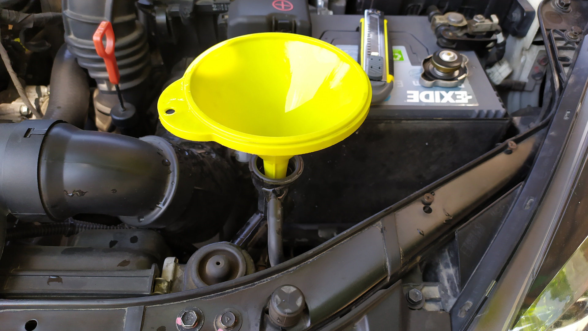 Замена антифриза на Felix G12+ и заменил задние колодки YES-Q ESD8061 ...