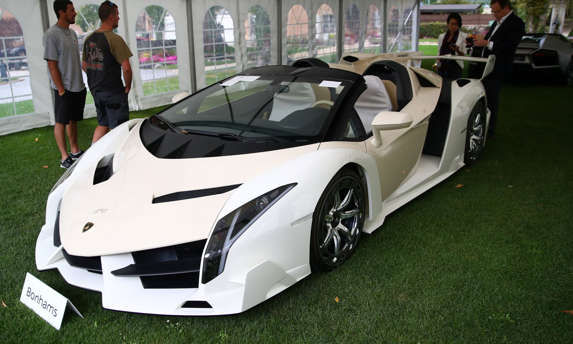 Lamborghini Veneno Roadster за 4.6 млн долларов