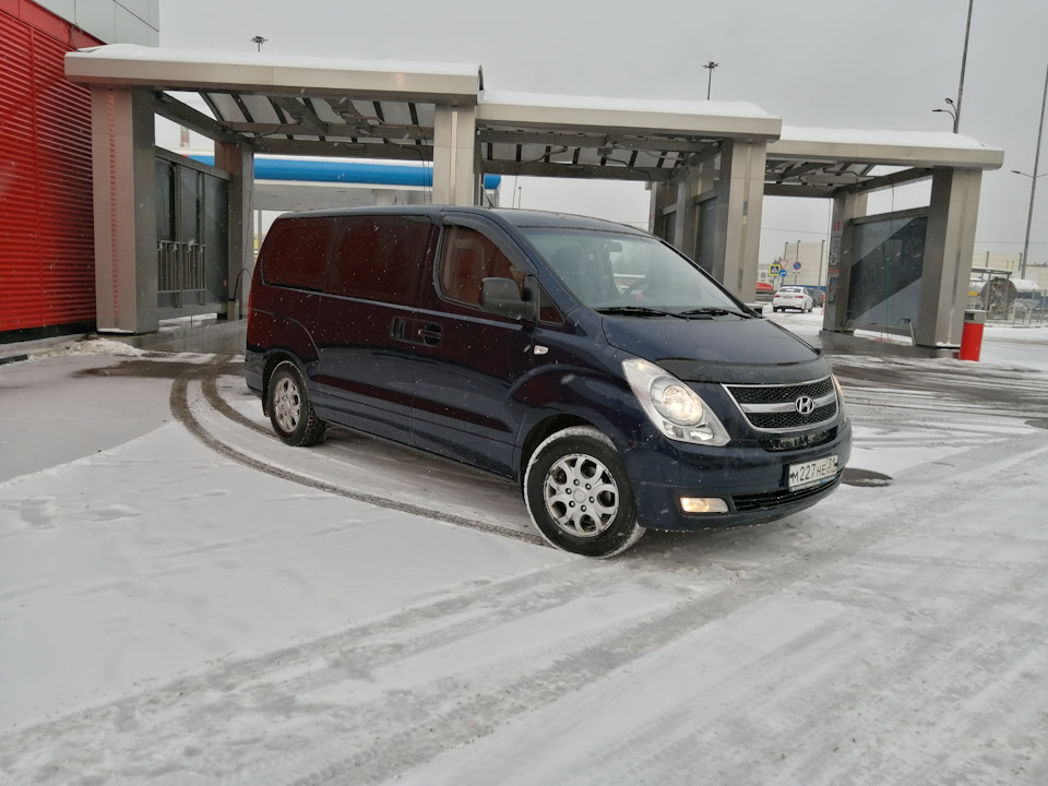 Хендай h1 бу. Хендай h1 2006. Hyundai h1 тест драйв. Тюнинг Хендай h1. Хендай h1 такси.