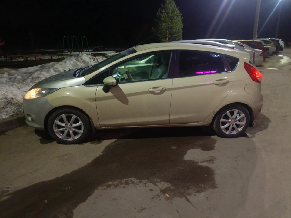 Расход топлива и разгон — Ford Fiesta (Mk VI), 1,4 л, 2008 года ...