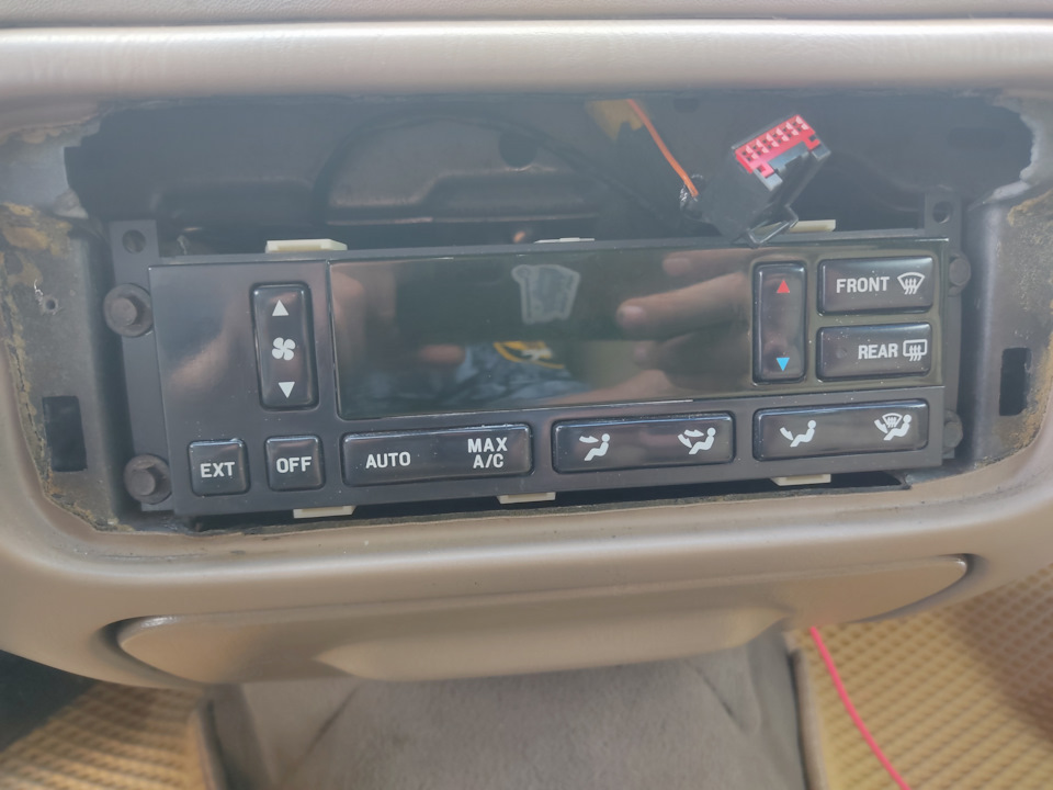 Фото в бортжурнале Lincoln Town Car III