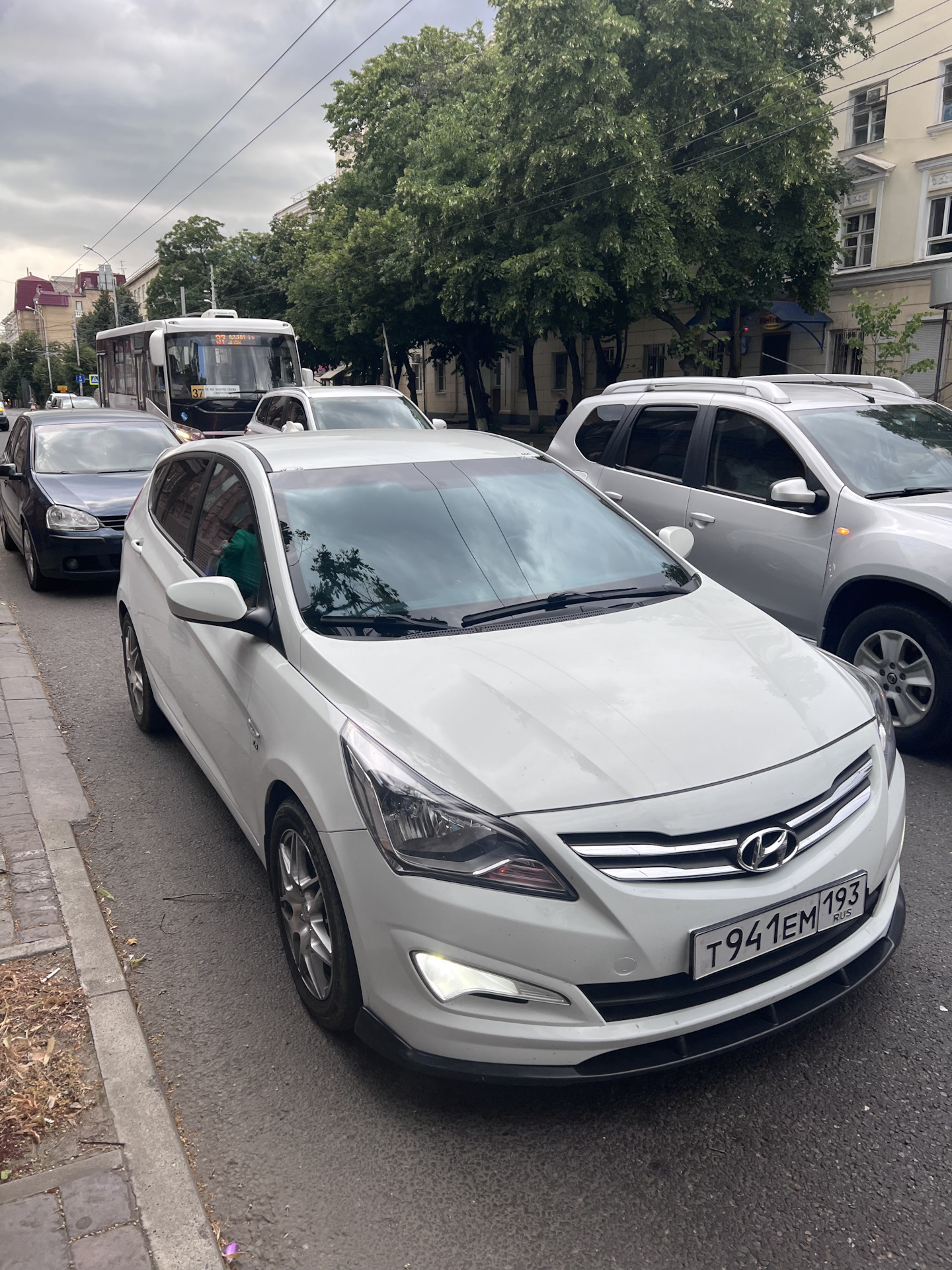 Замена лобового стекла — Hyundai Solaris Hatchback, 1,6 л, 2016 года ...