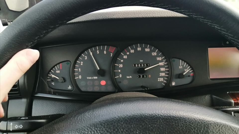 #12 Замена масла в гидроусилителе — Opel Omega B, 2,2 л, 2001 года ...