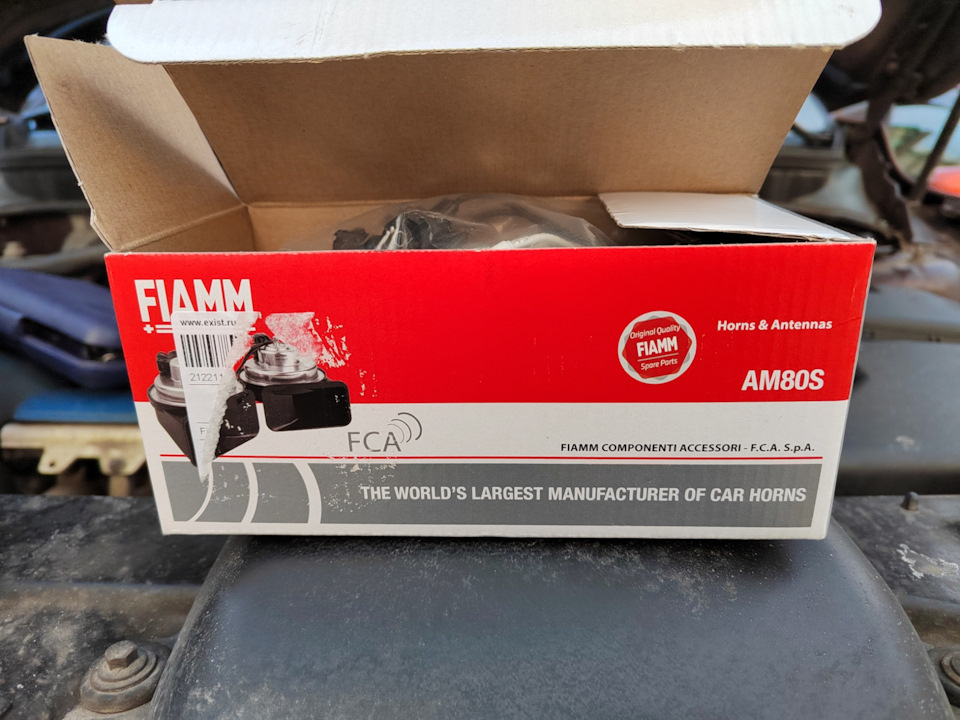 Сигнал Fiamm — Volvo XC90 (1G), 2,5 л, 2006 года | запчасти | DRIVE2