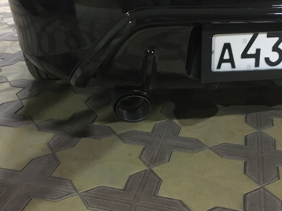 Насадка глушителя Akropovic — Lada Гранта, 1,6 л, 2014 года ...