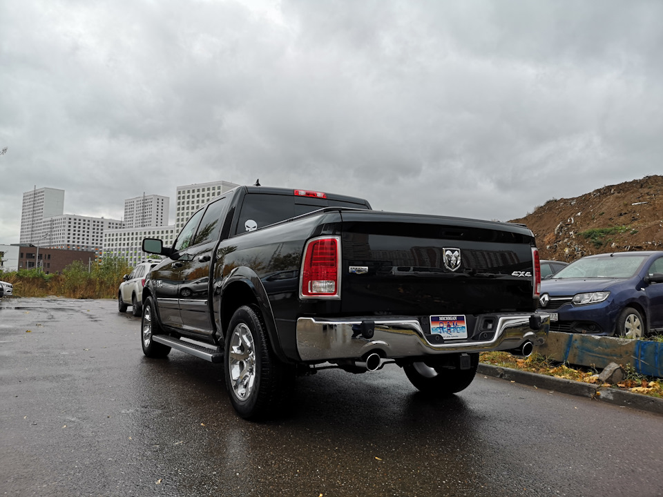 Рам шин. Dodge Ram 1500 шины. Зимняя резина на Додж рам 1500. Грязевая резина на Додж рам 1500. Додж рам тире Трикс.