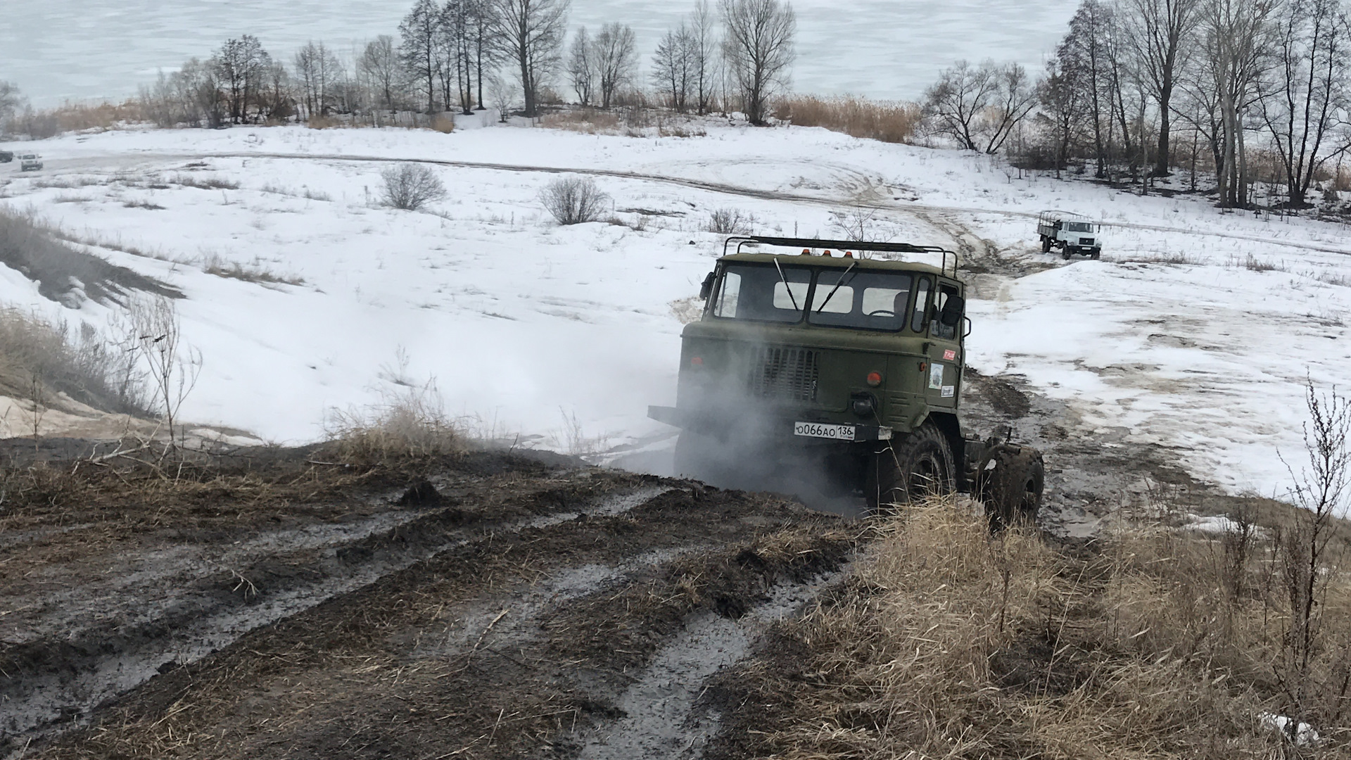 После 66. ГАЗ 66 В грязи видео.